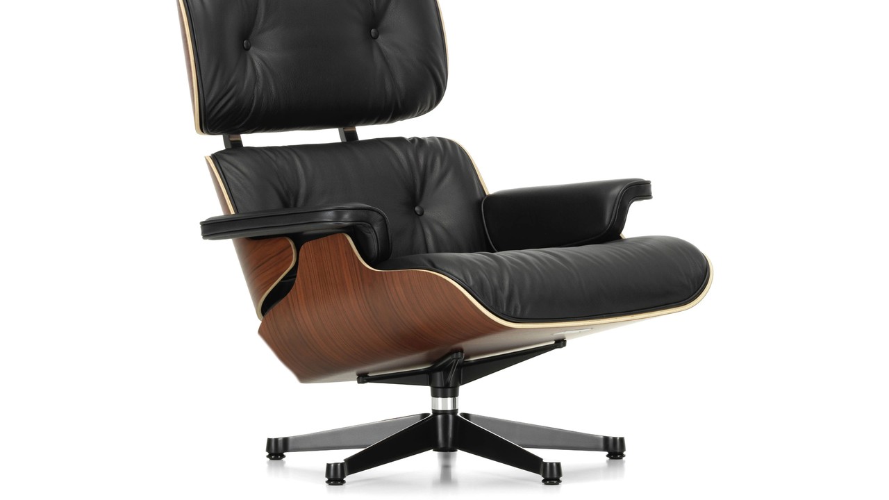 Copertina Recensione Vitra Eames Lounge Chair (2026): il comfort che invecchia con te