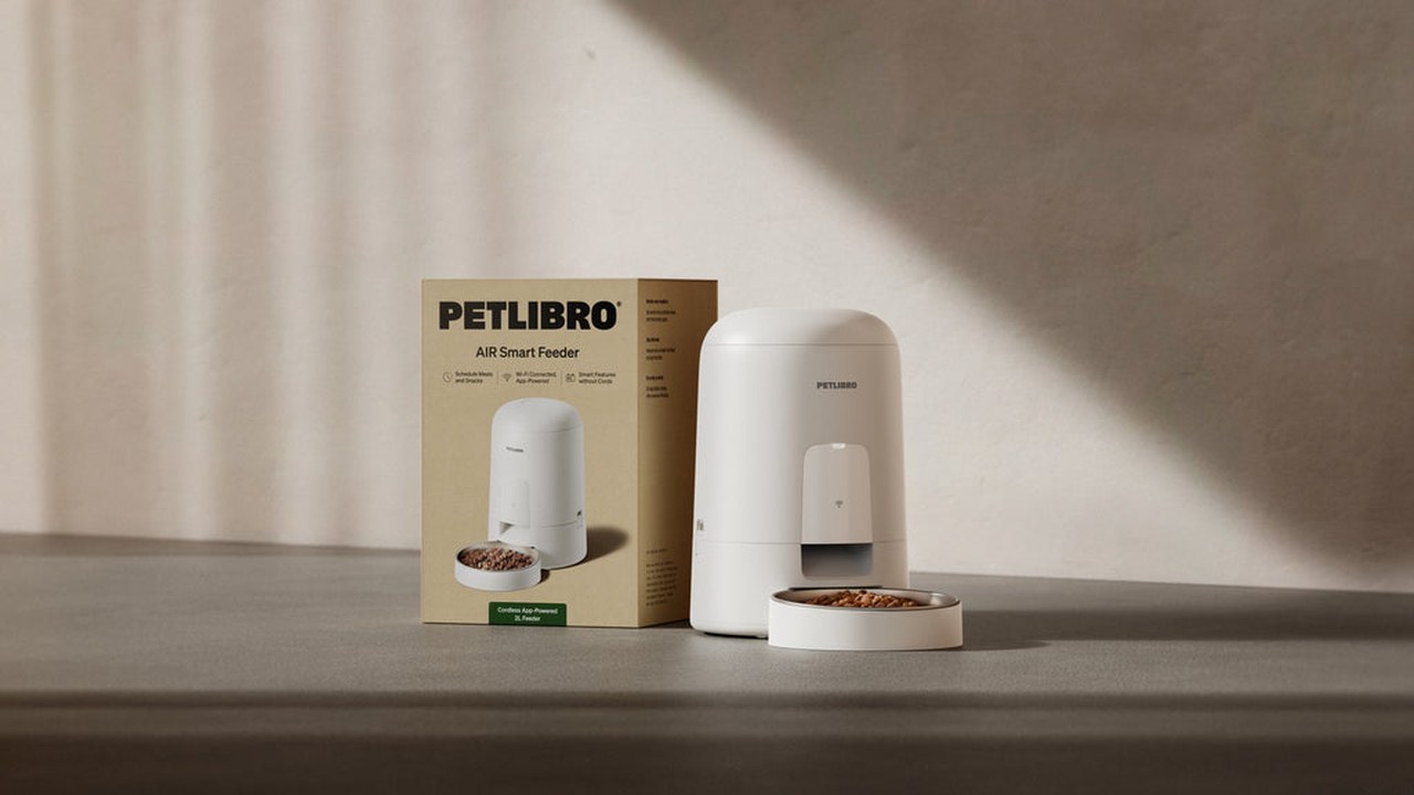 Copertina Recensione Petlibro Air Smart Feeder (2026): il distributore essenziale fatto bene