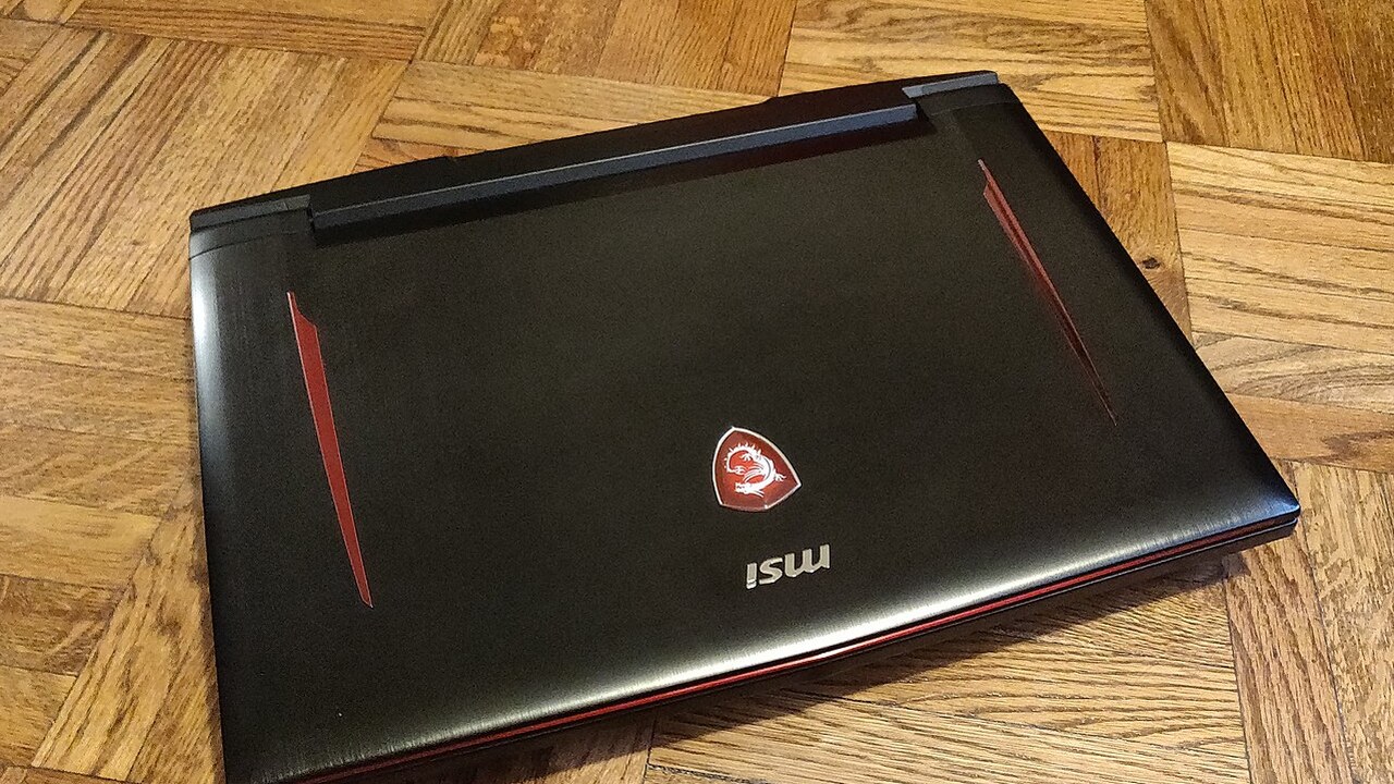 Copertina Recensione MSI Stealth 18: il flagship sobrio