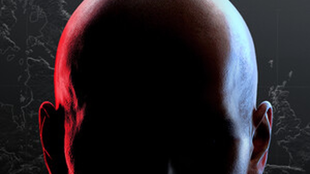 Copertina Recensione Hitman World of Assassination: il sandbox stealth definitivo